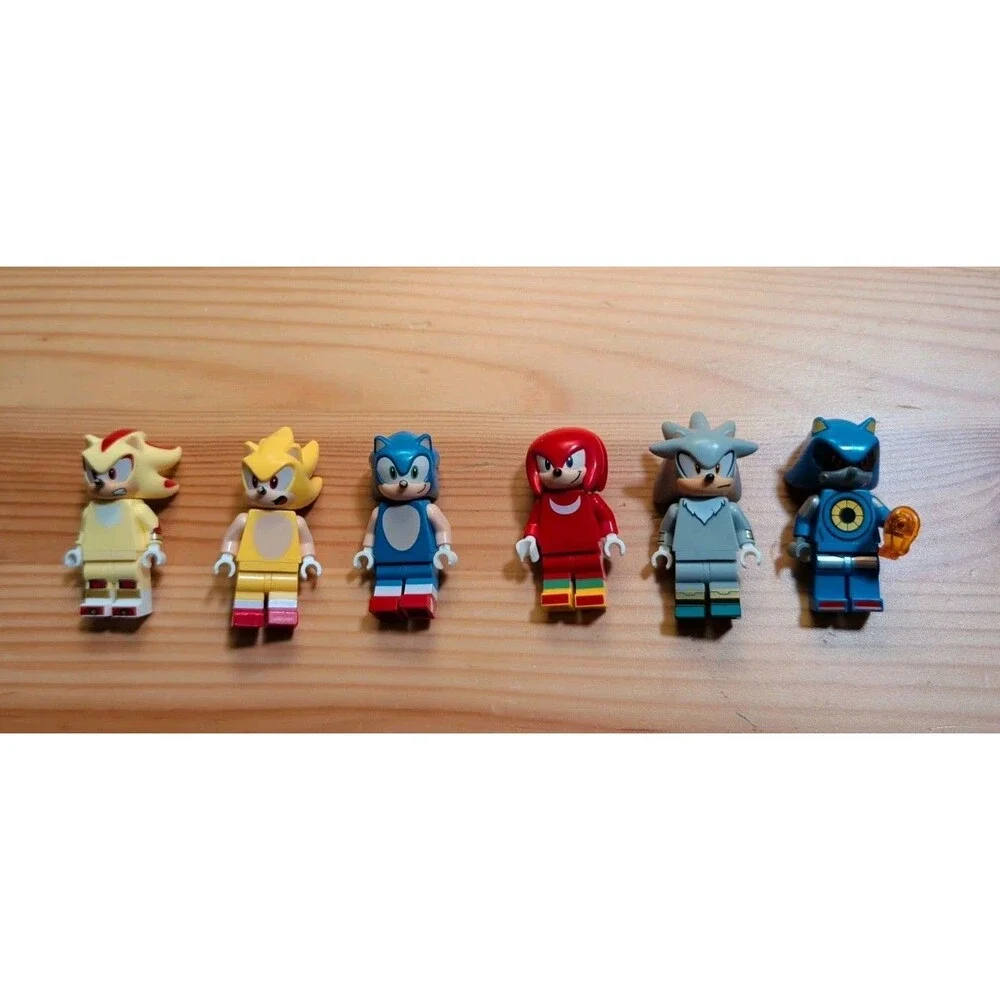 LEGO Sonic Minifigures Metal Sonic, Super Shadow, Super Sonic, Knuckles, Silver
